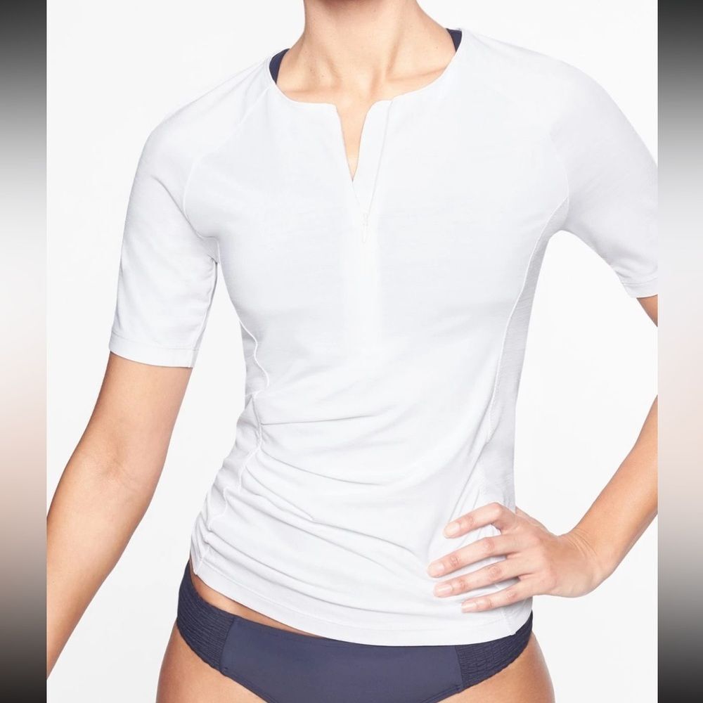 Athleta Pacifica White short sleeve rashguard zip center hidden pocket NWOT XL